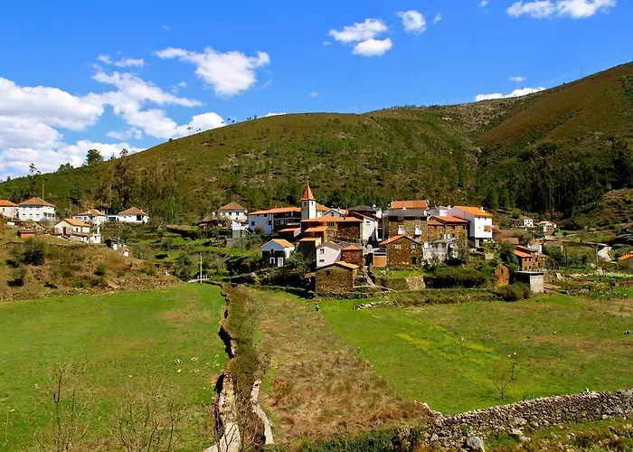 Nyaraló Casinhas Do Ceira Ponte de Fajão